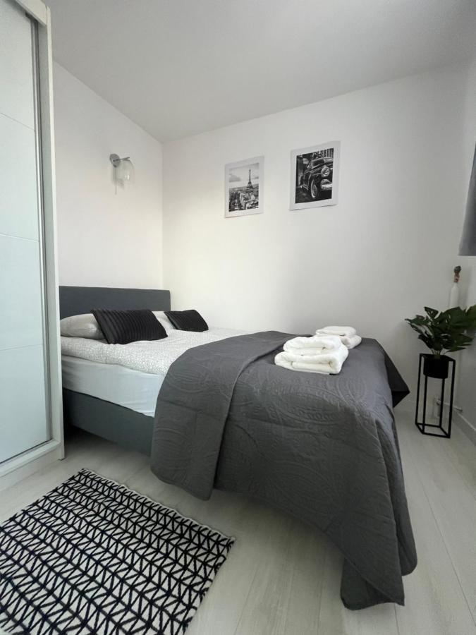 Warsaw Inside Solec With Private Parking Apartment ภายนอก รูปภาพ